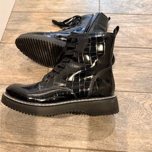 Madden Girl Black Croc-Pattern Platform Combat Boots